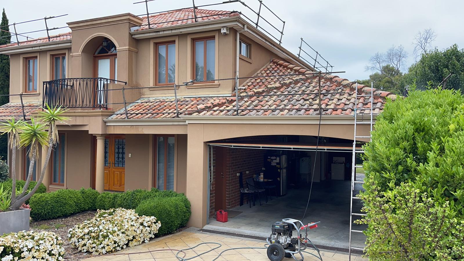 Job set-up before tile pressure wash